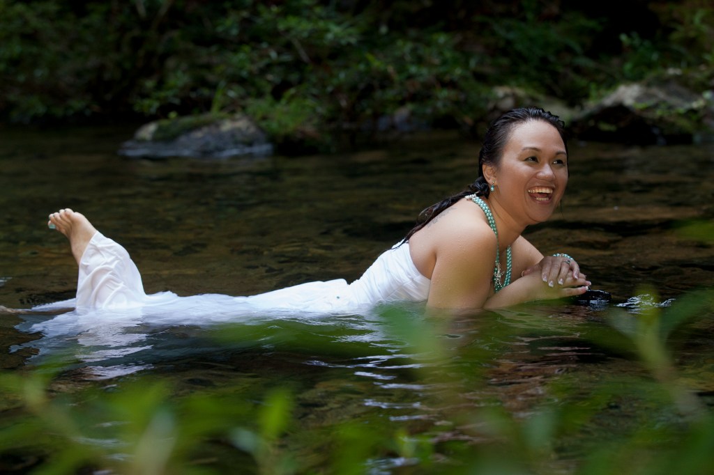 Trash the dress at Butterfly Falls